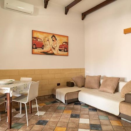 Appartement La Casa Di Luca - By Host4U à Pulsano Extérieur photo