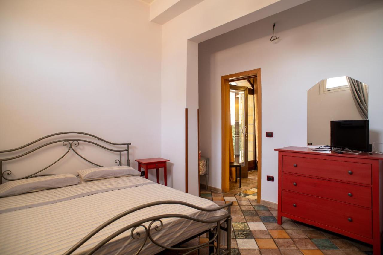 Appartement La Casa Di Luca - By Host4U à Pulsano Extérieur photo
